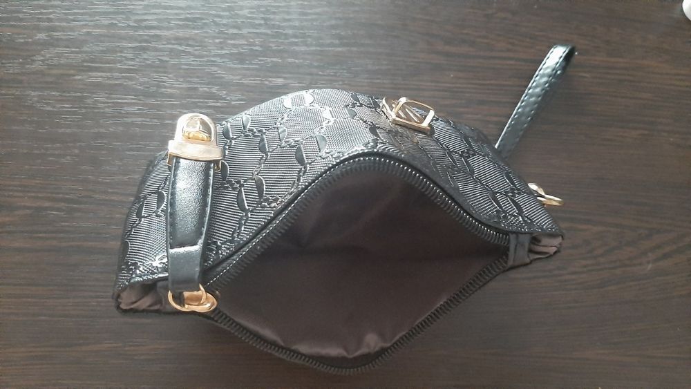 Продам клатч женский