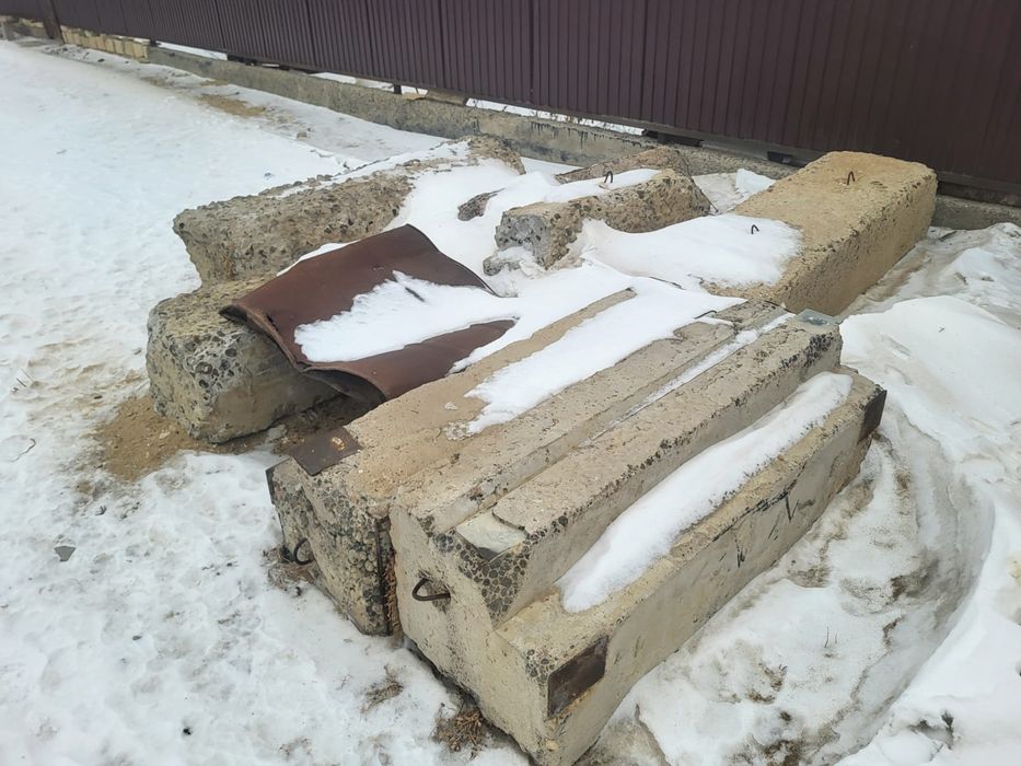 Бетонные блоки бесплатно (самовывоз)