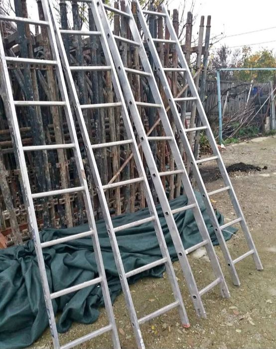 Podine și schela metalica