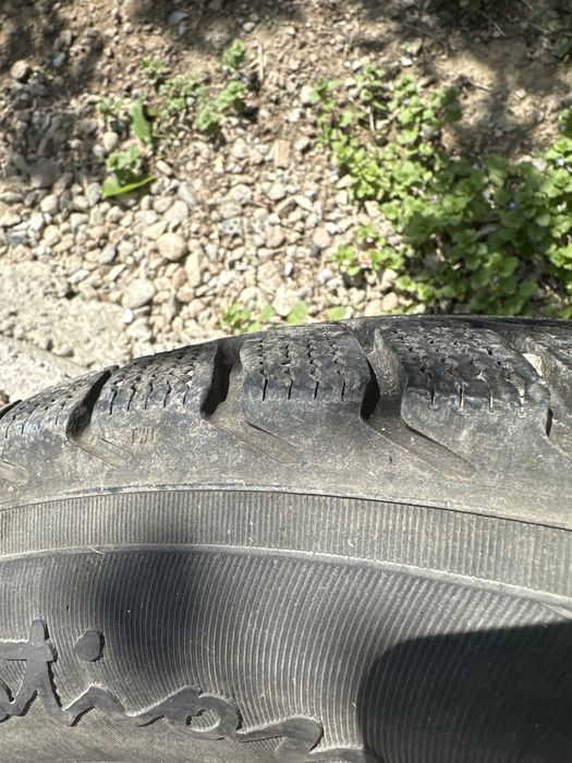 Шины б/у продается в хорошем состоянии