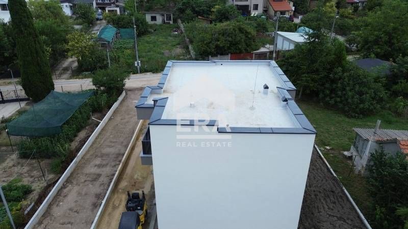 Двуетажна новострояща се къща за продажба, в м-т Манастирски рид, Варн