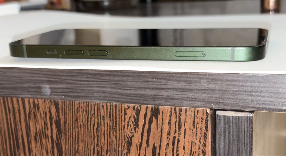 iPhone 13 128GB – работи перфектно, 77% батерия