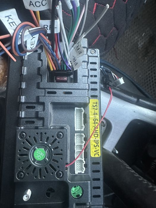 Продам android магнитолу 4/64