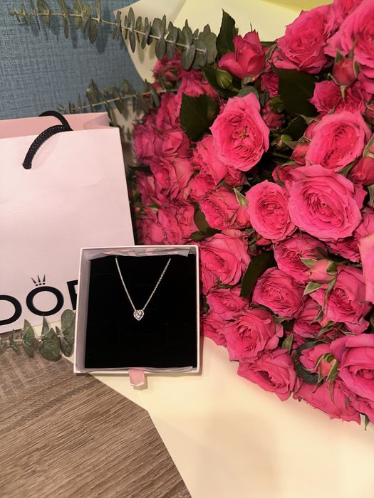 Pandora колье «Возвышенное сердце»