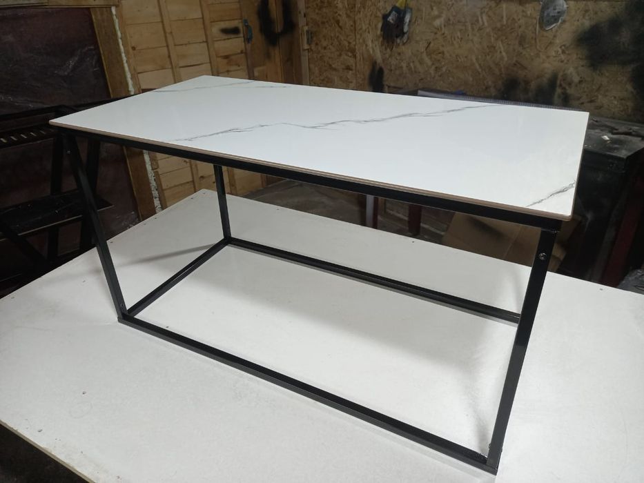 Продам разборные офисные столы.