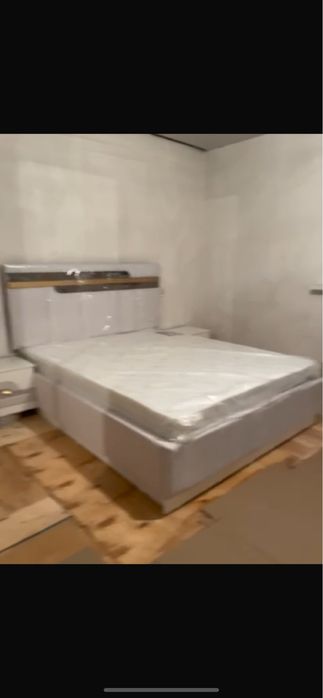 Продается спальний гарнитур