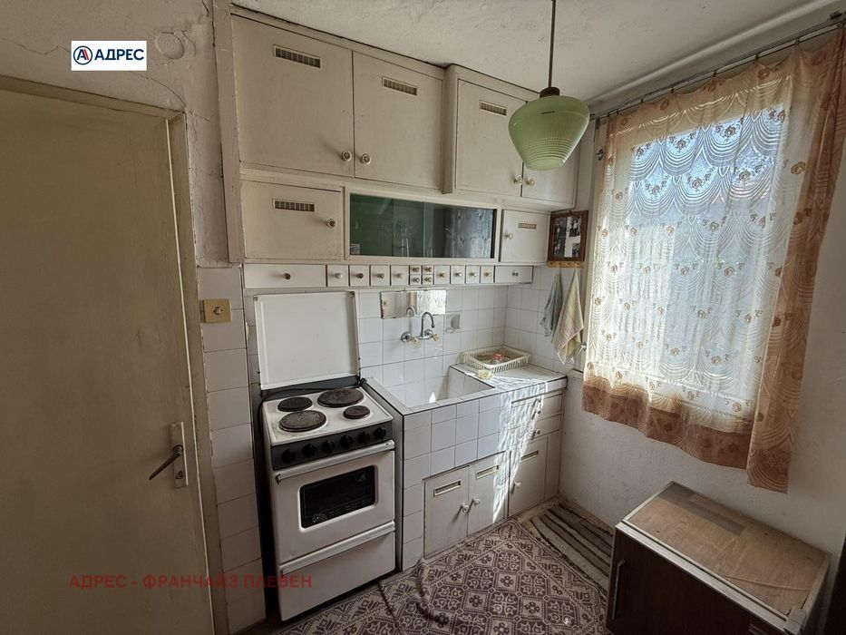 Къща в Плевен, област-с.Пелишат площ 96 цена 53500