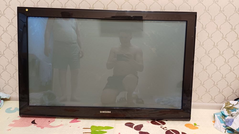 Продам телевизор