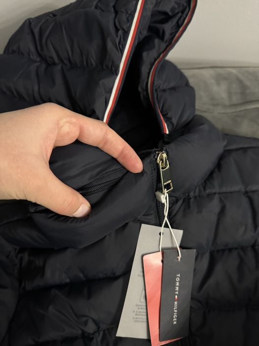 Продам куртку tommy hilfiger