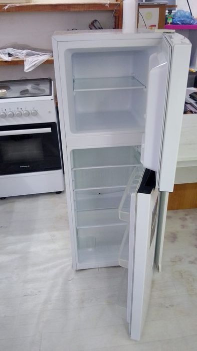 Холодильник и газ плита