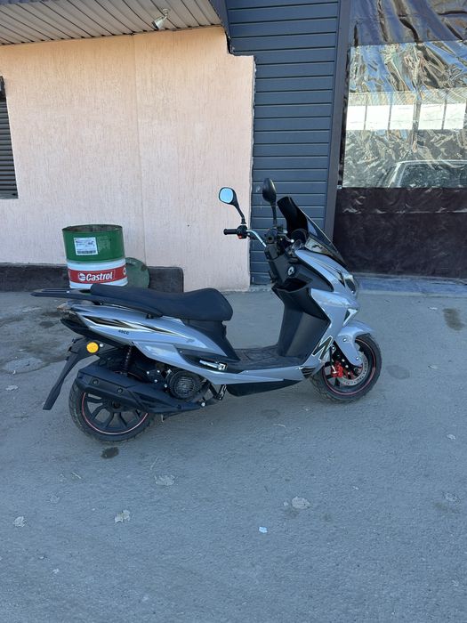 Продаётся Мопед Макси