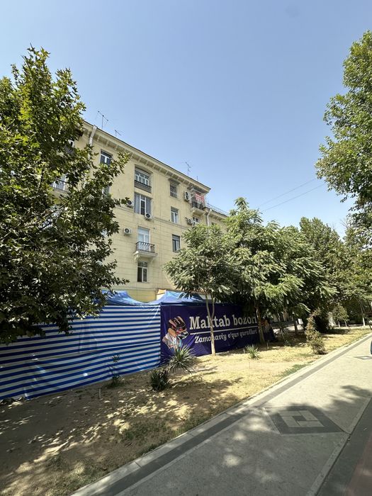 Продается квартира 3 комнаты 74 кв шота руставели высокопотолчка.