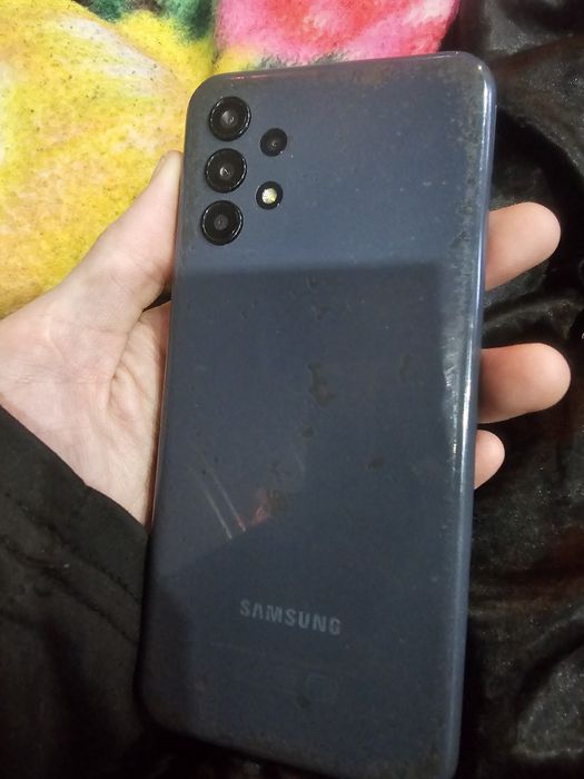 Samsung A13  64 гб