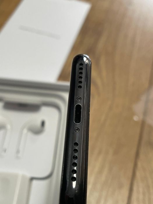 iPhone X 256 GB  + Apple Watch Series 4