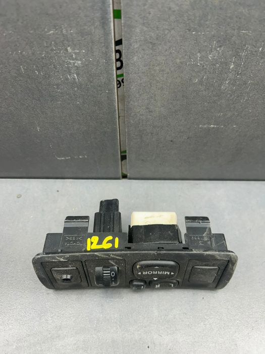 Buton reglaj oglinzi Toyota Avensis 2007
