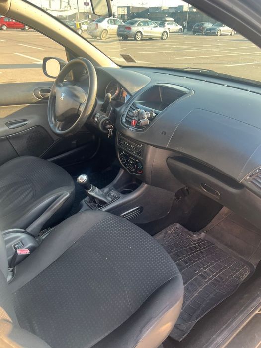 Peugeot 206 Plus +