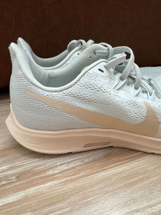 Маратонки Nike Zoom 40,5 сини, нови