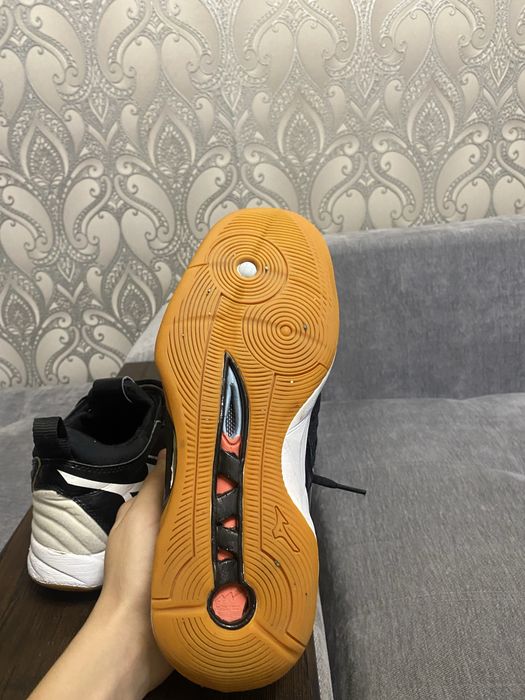 Mizuno кроссовки