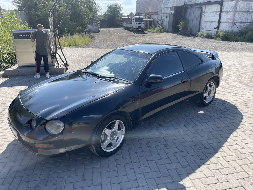 Toyota Celica задний привод Старая 86