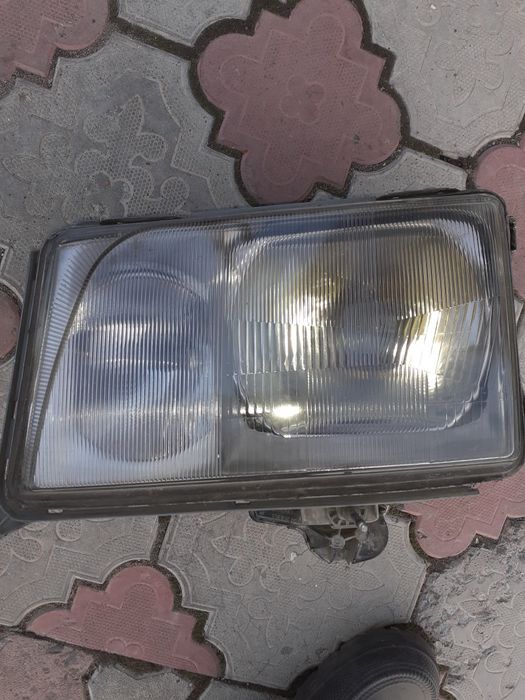 Фара на мерседес 124 ешка