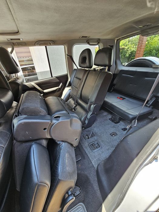 Mitsubishi Pajero 3.2 DI-D | 2005, 228.500 km, 7 Locuri