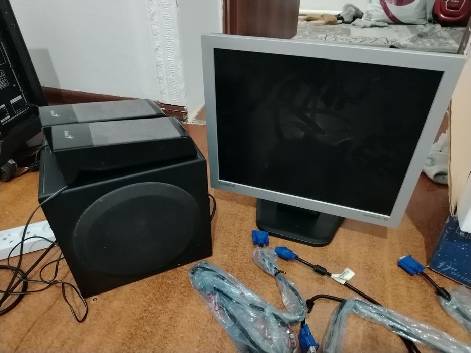 Манитор калонка сатылады багасы 10000