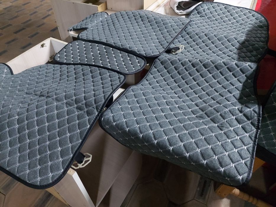 Чехол для машины продается