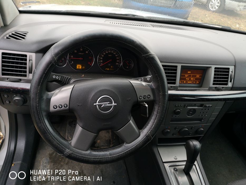 Опел Сигнум 2.2 DTI автомат НА ЧАСТИ