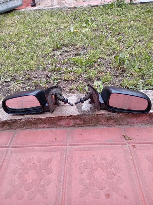 Chevrolet aveo 1.4/1.2 2007година , части.Огледала,стопове, бобина.