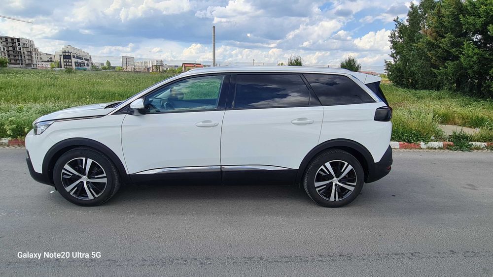 Masina peugeot de vanzare.