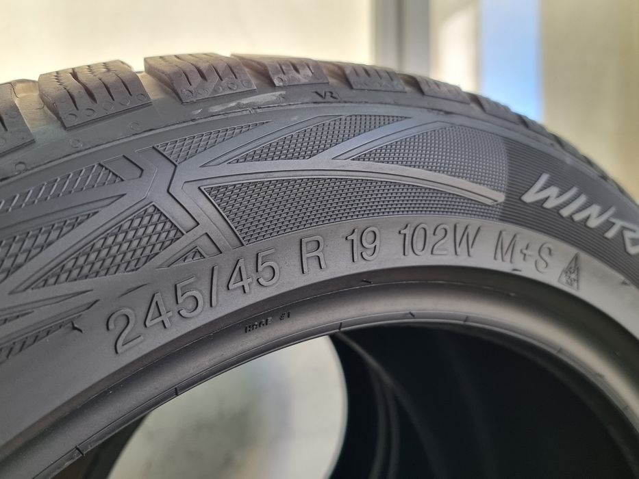 "Dot 23" 245/45/19 Vredestein 4Броя: 650лв 6.8мм