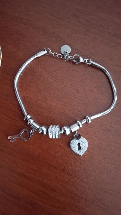 Отдам почти даром.