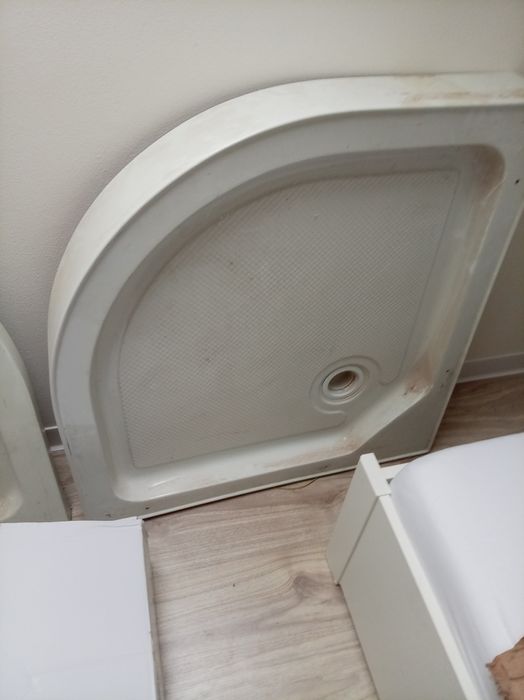Cabina dus  cu hidromasaj și radio nouă 90x90