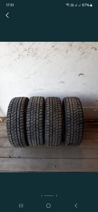 Срочно шины зимние шипованные