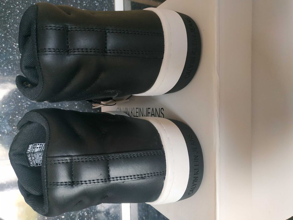 Оригинални кецове  CALVIN KLEIN