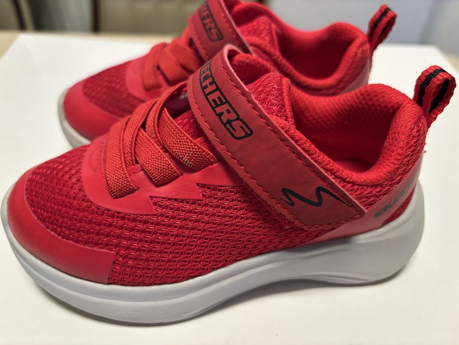 Adidasi skechers copii  nr 24 ( 14 cm talpa)