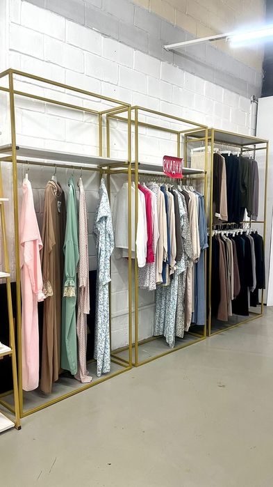 Для платьев, одежды, рейлы стойки вешала