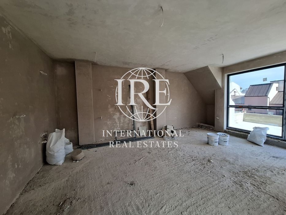 3-стаен в Варна-Окръжна болница площ 218кв.м. цена 360000