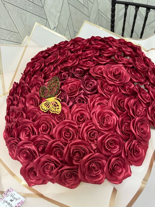 Букет из атласных лент 101 роза