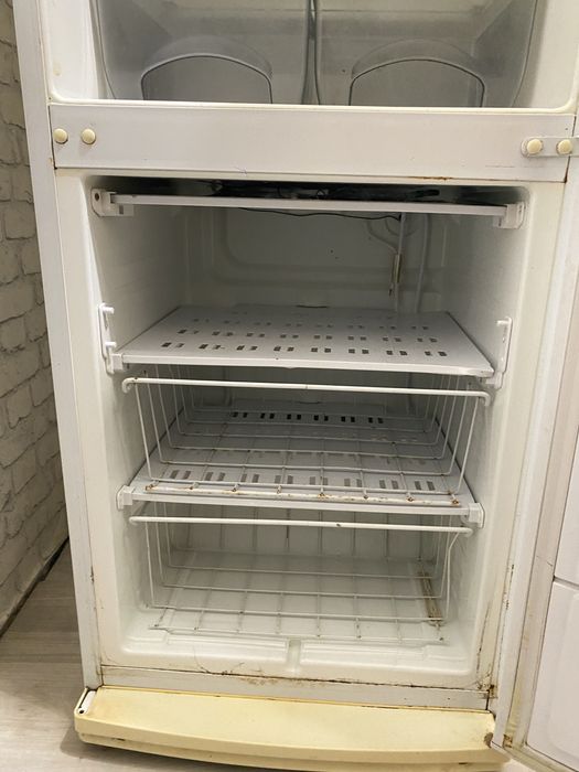 Холодильник в хорошем состоянии