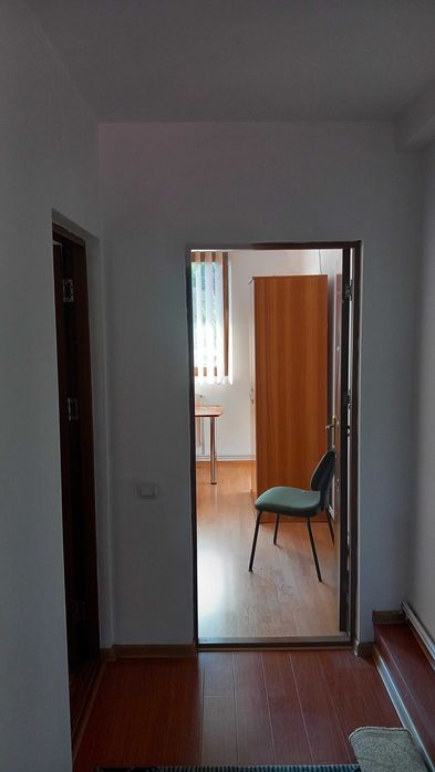 Inchiriez camere