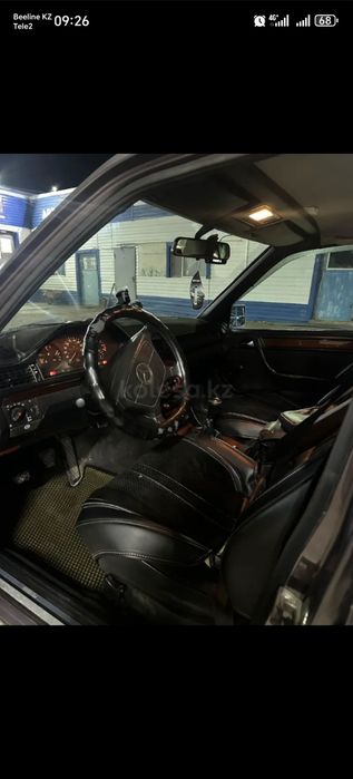 Мерседес 124 Е200