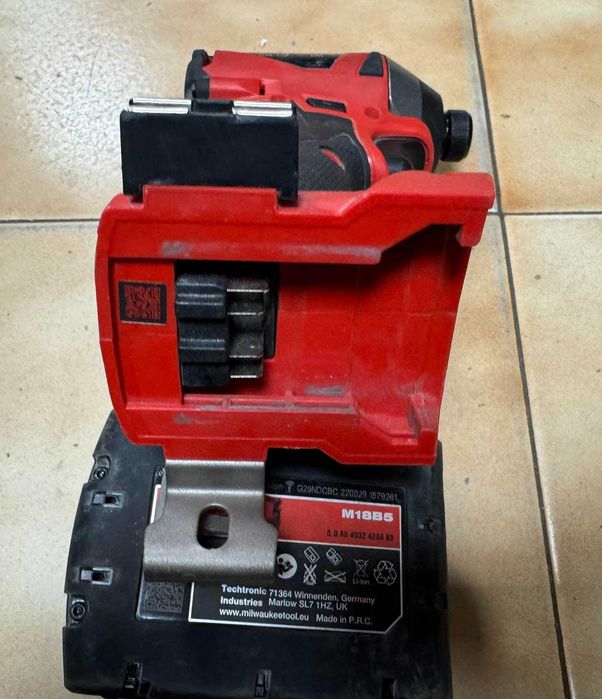 Акумулаторен ударен винтоверт Milwaukee M18FID2