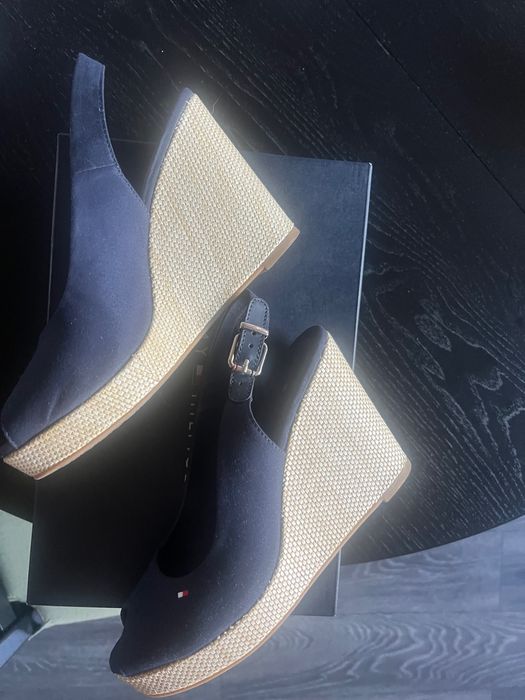 Нови Сандали на платформа