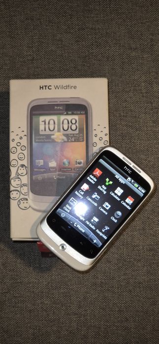 OFERTA HTC Wildfire alb la cutie și cartela Vodafone cu număr premium