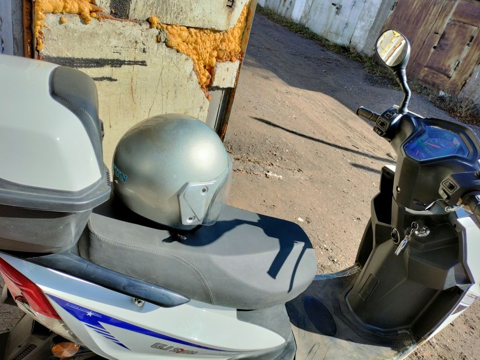 Продам скутер 125 куб