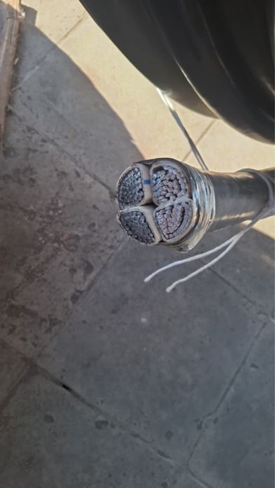 Продам провод Аввг 4*240