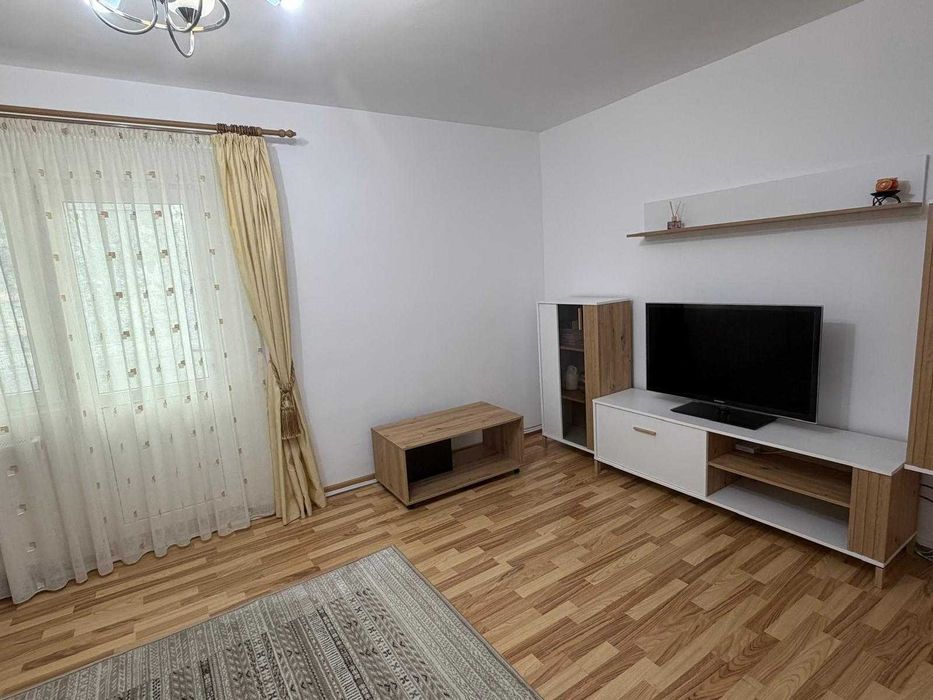 Apartament la PRIMA închiriere in Obcini, 3 camere decomandate, mobilat/utilat complet, vedere spre parc