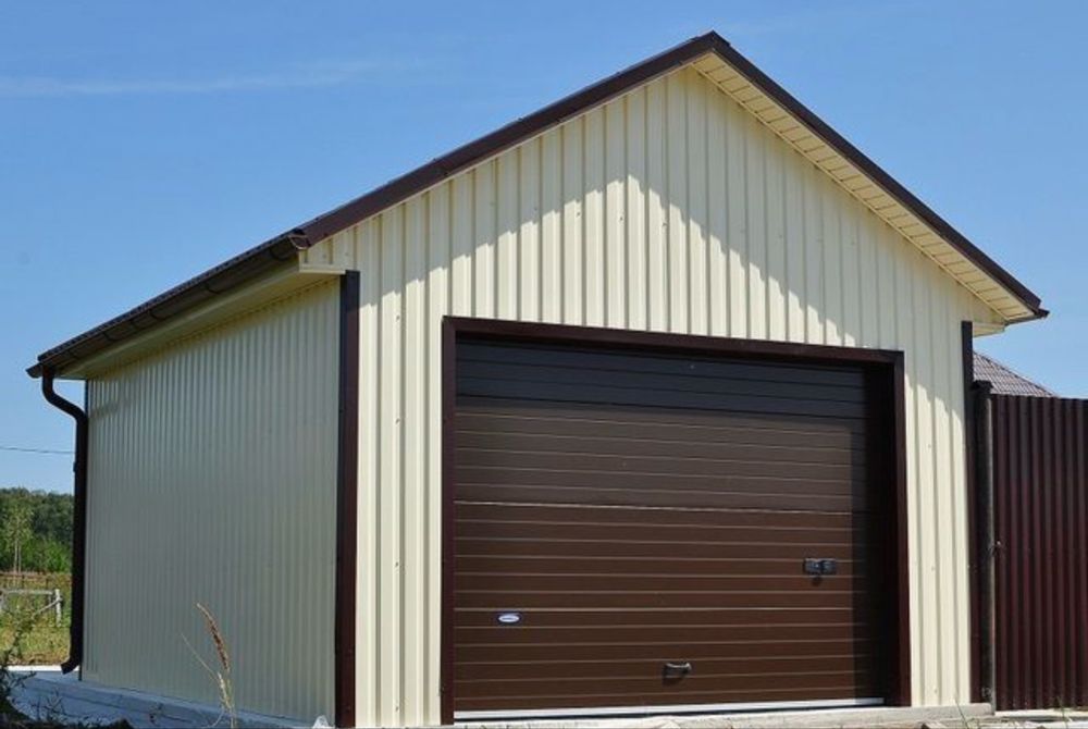 Vând garaje auto pe structura metalica