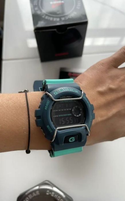 Продам наручные часы Casio G-Shock